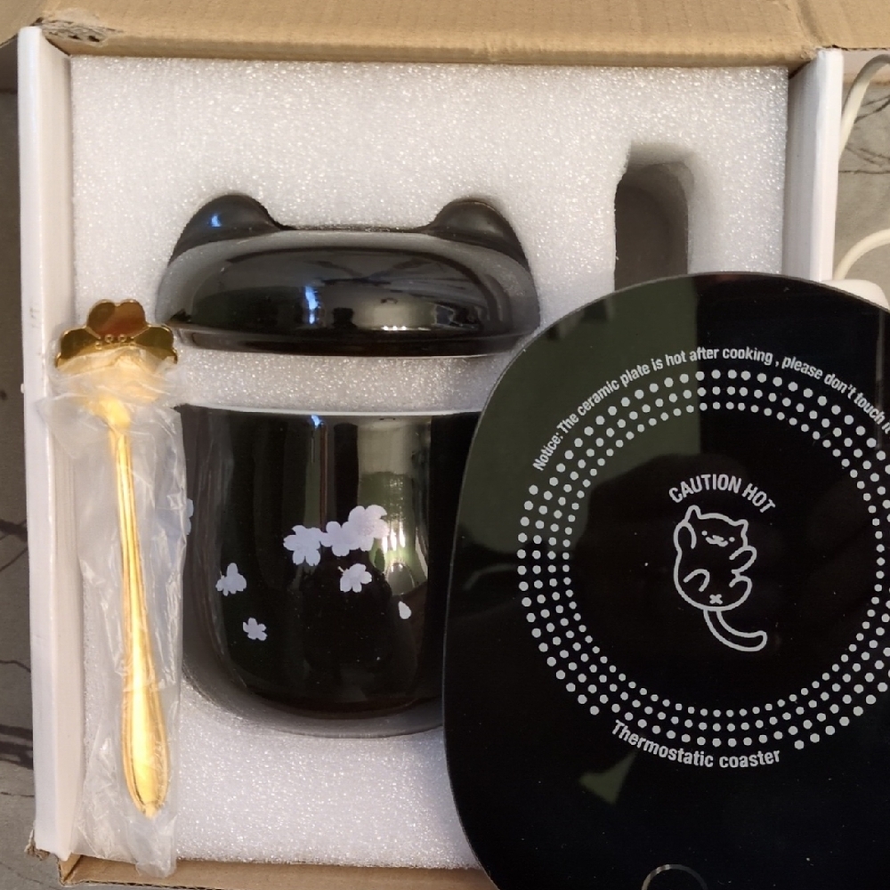 Black Cat-Themed Mug with Lid and Gold Spoon